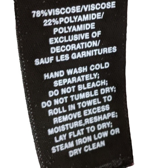 Lafayette 148 NY pull over textured ribbed wine colored patch pocket tun… - Picture 6 of 7